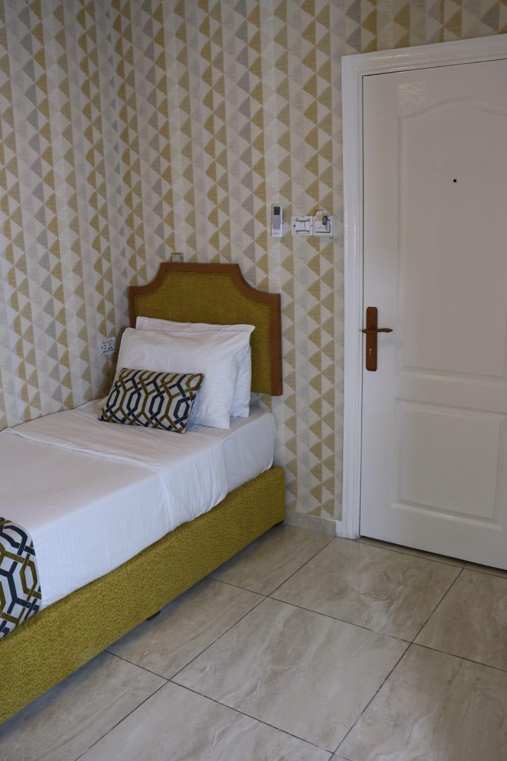 Rafi Hotel Amman Exterior photo